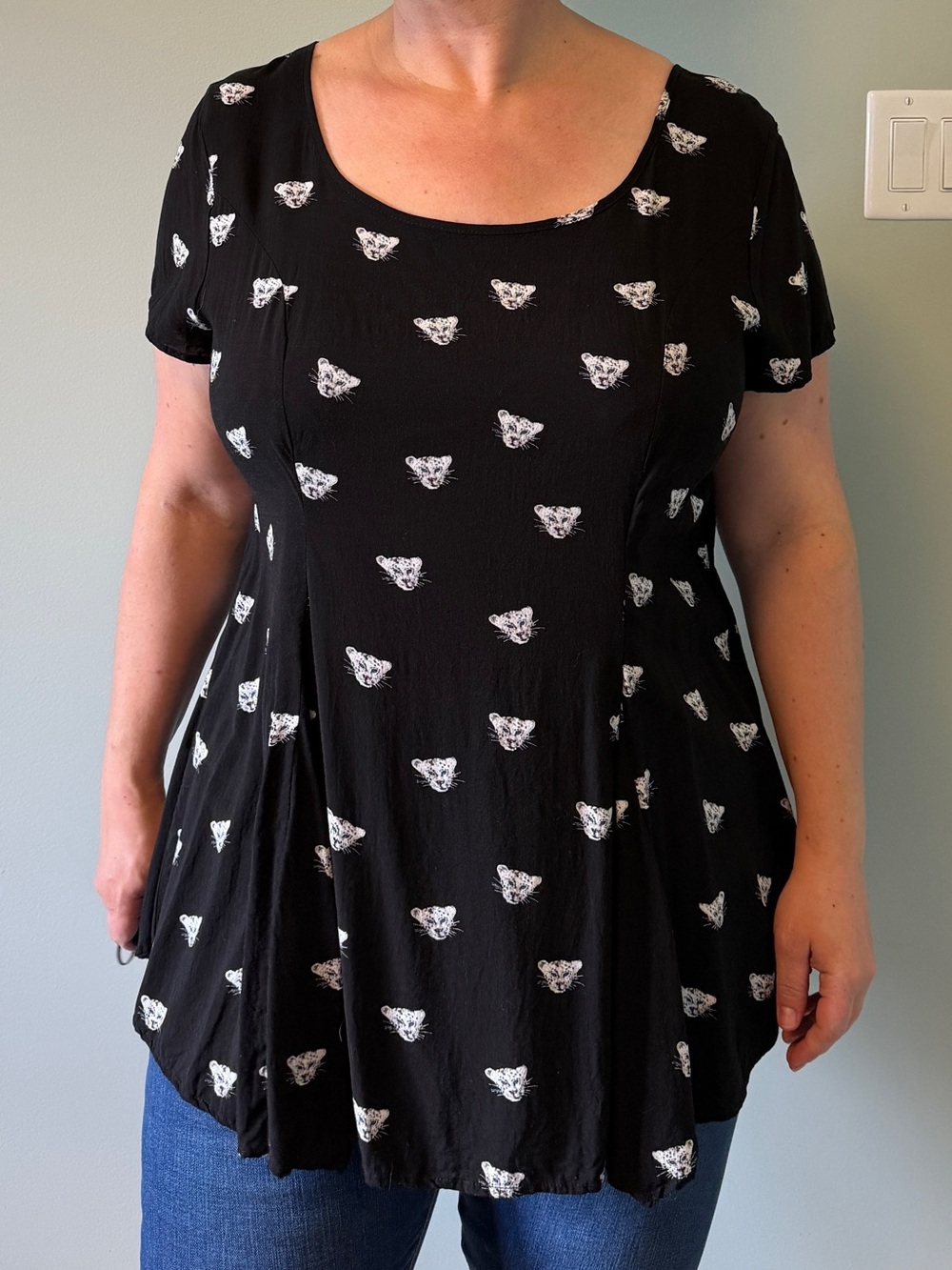 Black Short Sleeve Top with White leopard Animal Print